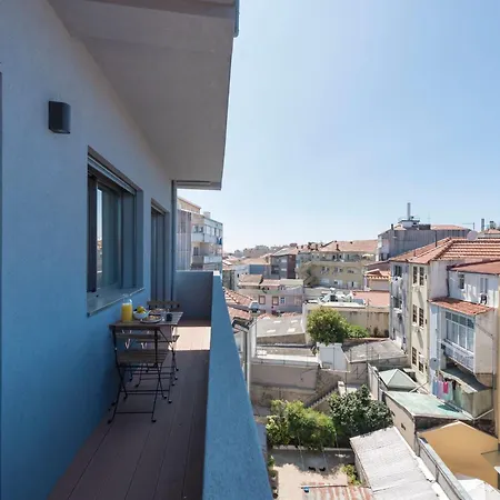 Lägenhet Lovelystay - Gorgeous Modern Flat W/ Balcony Oporto