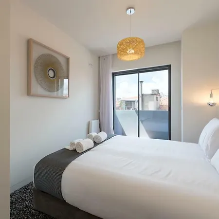 Apartment Lovelystay - Gorgeous Modern Flat W/ Balcony Porto
