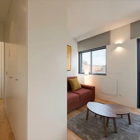 Apartment Lovelystay - Gorgeous Modern Flat W/ Balcony Porto