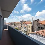 Apartment Lovelystay - Gorgeous Modern Flat W/ Balcony Porto