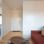 Lovelystay - Gorgeous Modern Flat W/ Balcony Porto