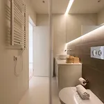 Apartment Lovelystay - Gorgeous Modern Flat W/ Balcony *