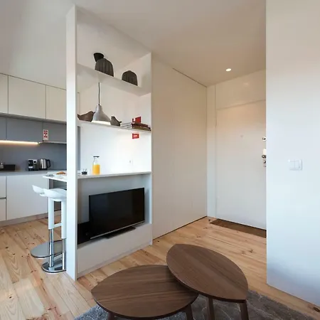 Apartamento Lovelystay - Gorgeous Modern Flat W/ Balcony