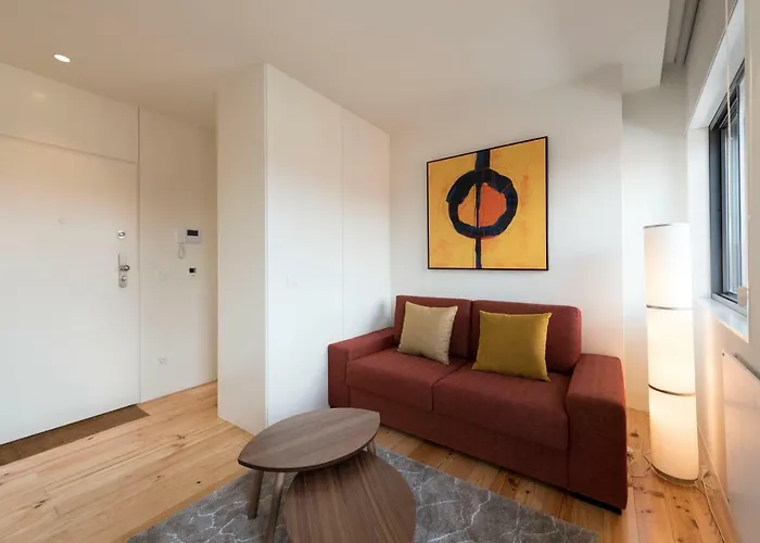 Lovelystay - Gorgeous Modern Flat W/ Balcony Апартаменты Порту
