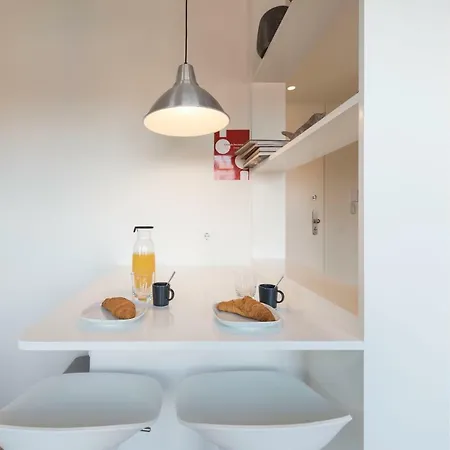 公寓 Lovelystay - Gorgeous Modern Flat W/ Balcony *